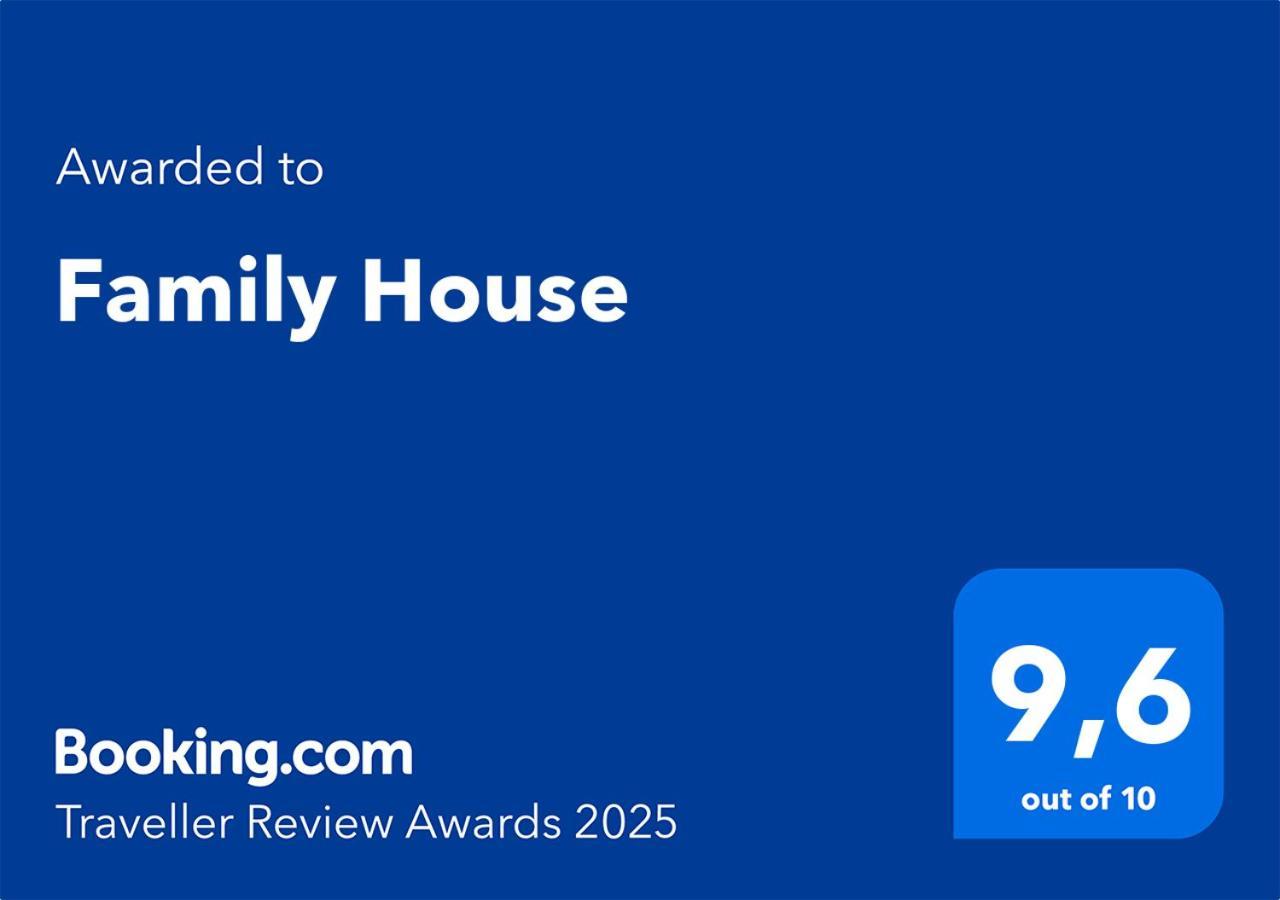 Вилла Family House Мозирье Экстерьер фото
